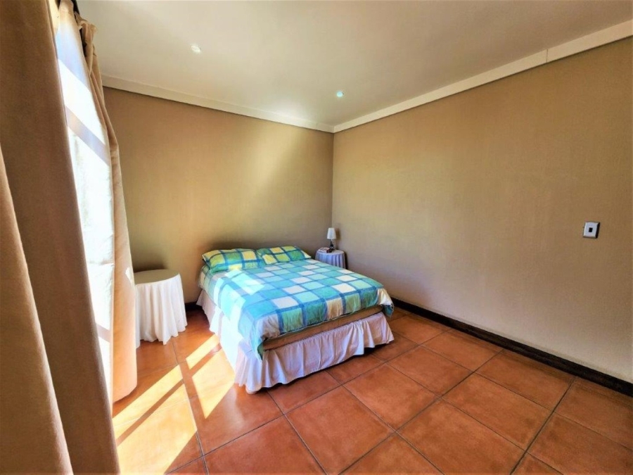 3 Bedroom Property for Sale in Safari Gardens North West